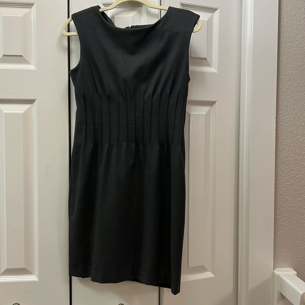Calvin Klein Size 6 Gray Short sleeve dress